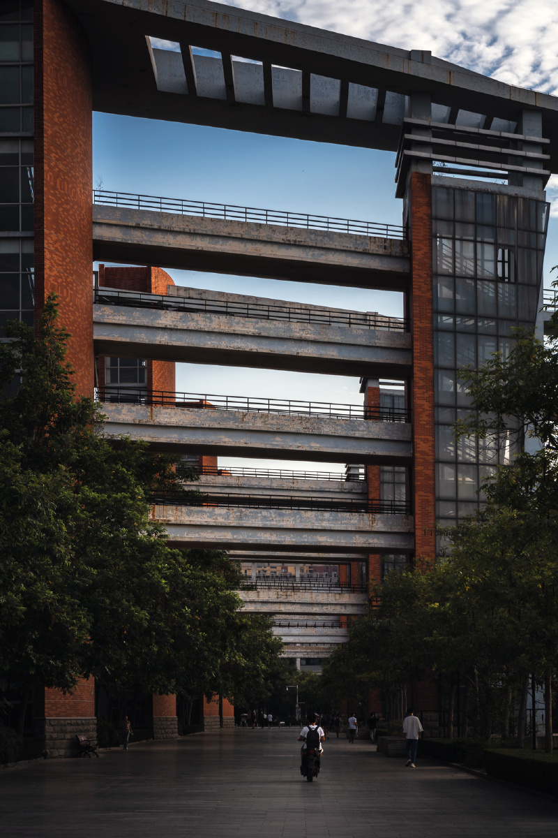 henu 河南大学琴键楼