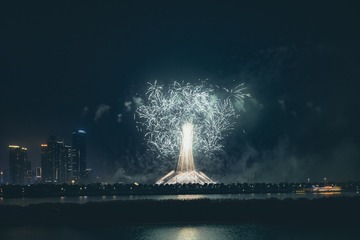 001