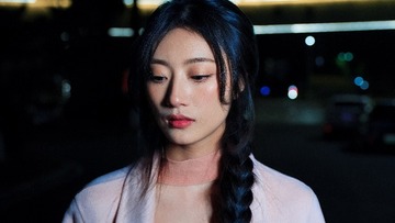 001