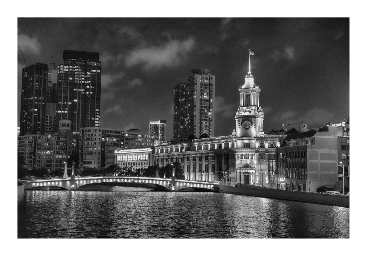 带你看看我在的城市夜景黑白版