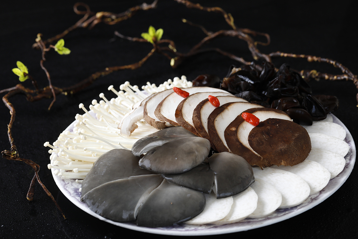 鲜菌大拼 菌类鲜拼 火锅配料 - 摄影师162746961521691 - 图虫