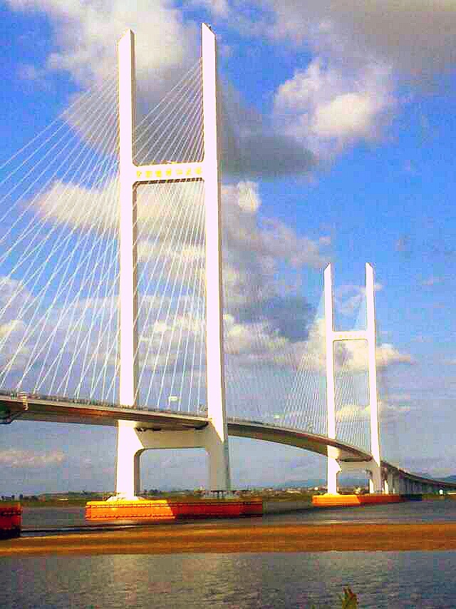 中朝鸭绿江大桥2015年中朝边境拍摄的时候这桥还没有交付使用至今再也