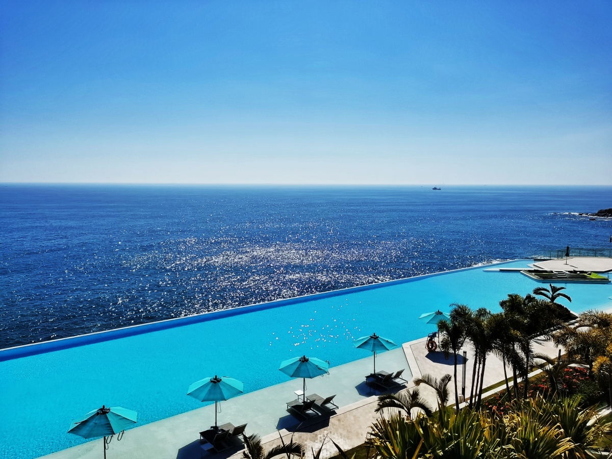 打卡无边泳池最近特较劲我不想因为我的点赞让你们回报作品好就是好我