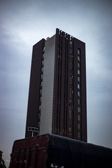 城，市。牢笼（二）
