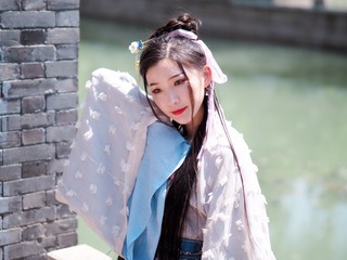 001