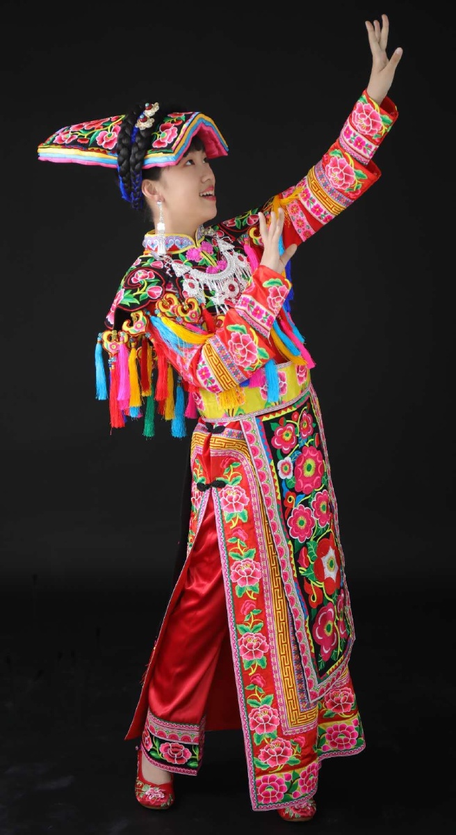 大凉山的阿惹妞