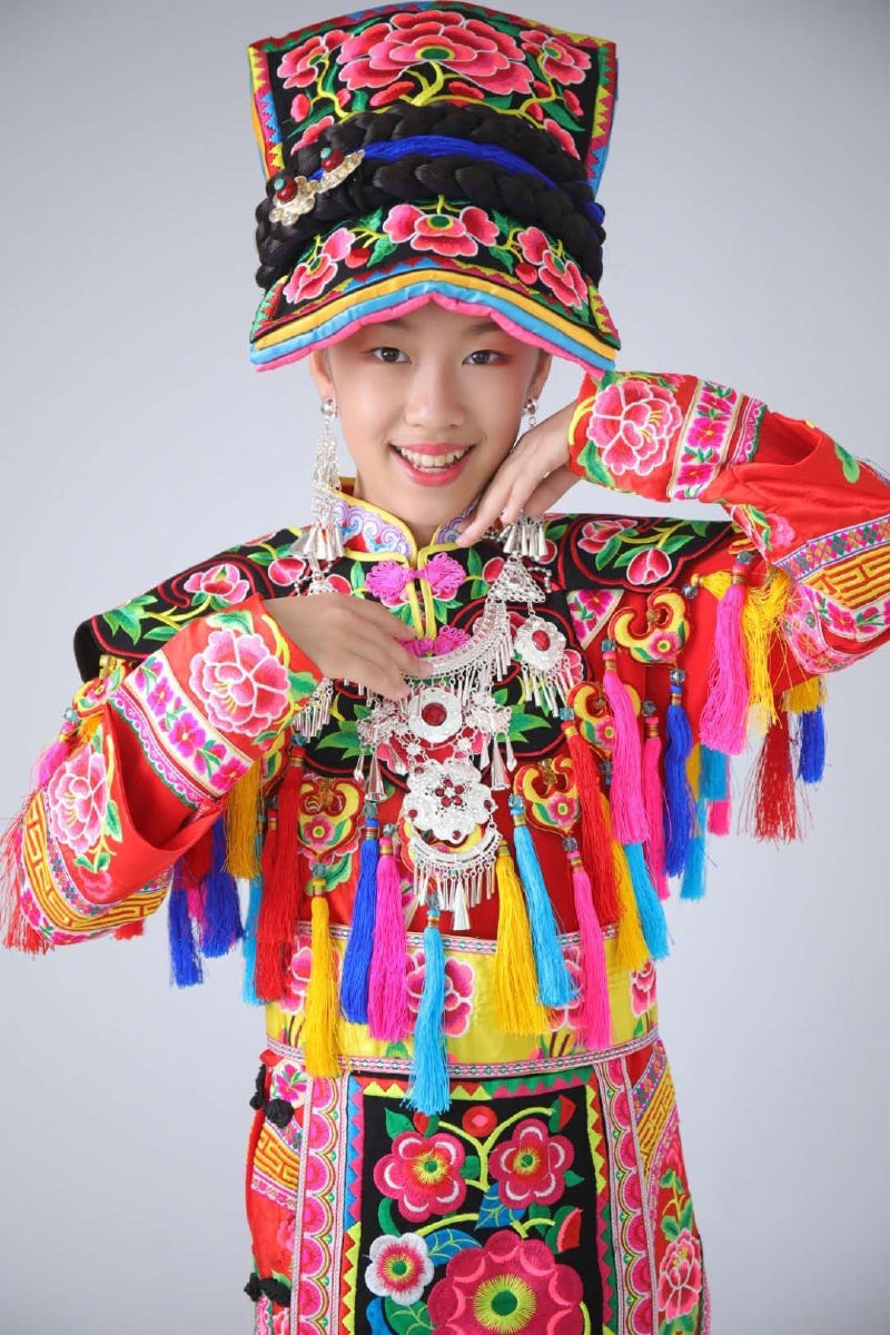 大凉山的阿惹妞