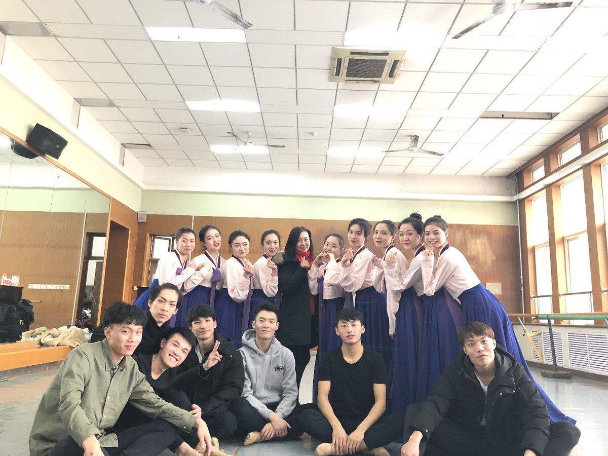 北京舞蹈学院古表教