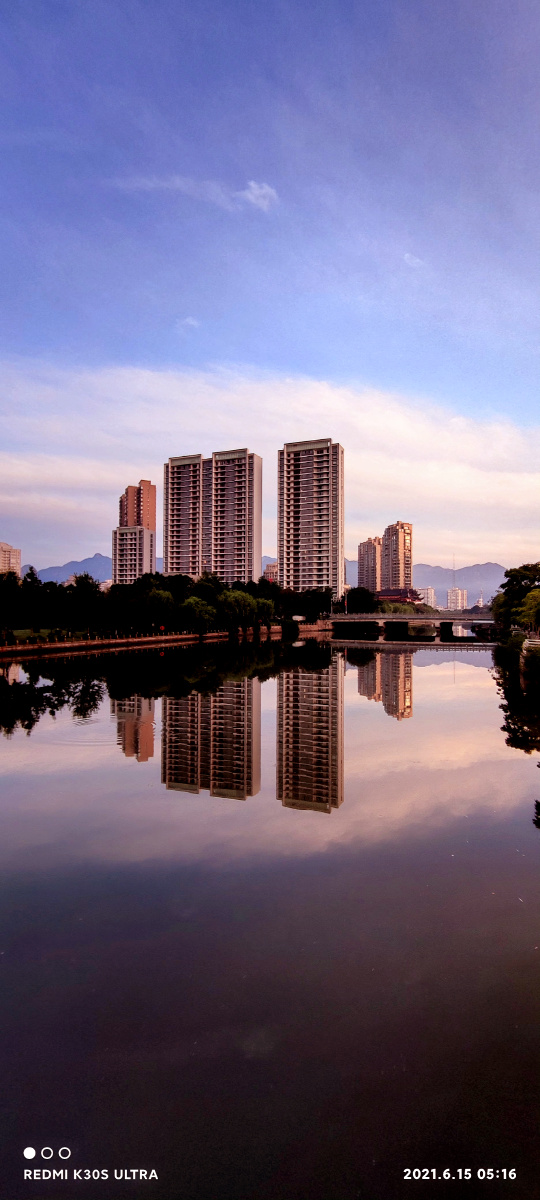 手机街拍乐清中心公园