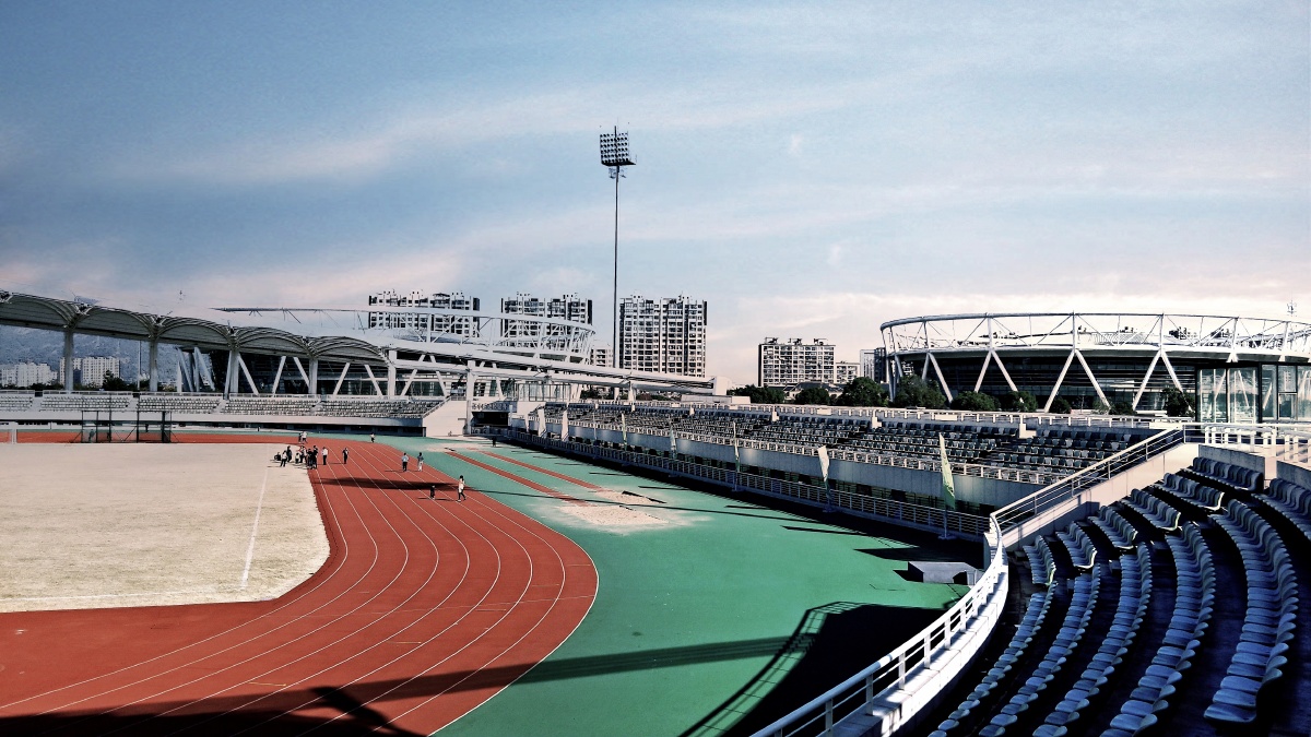 手机街拍温州乐清体育中心