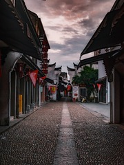 187360