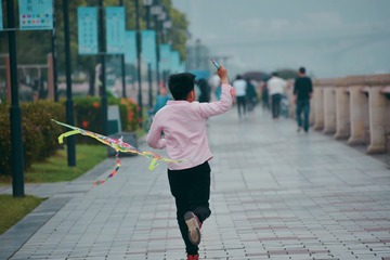 001
