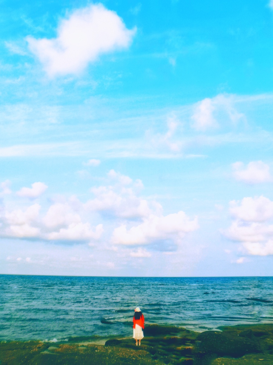 《海边女孩》——面朝大海,春暖花开.