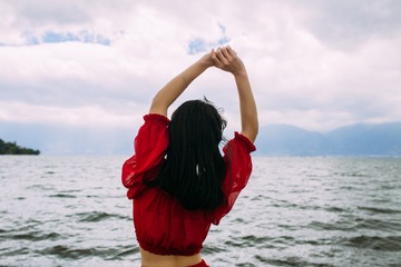 001