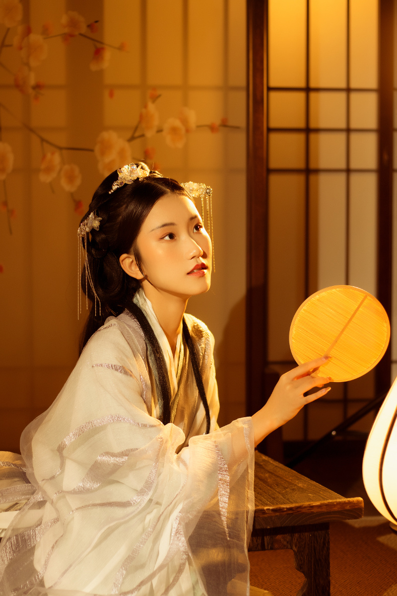 点绛唇烛影摇风一枕伤春绪摄影