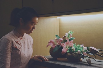 001