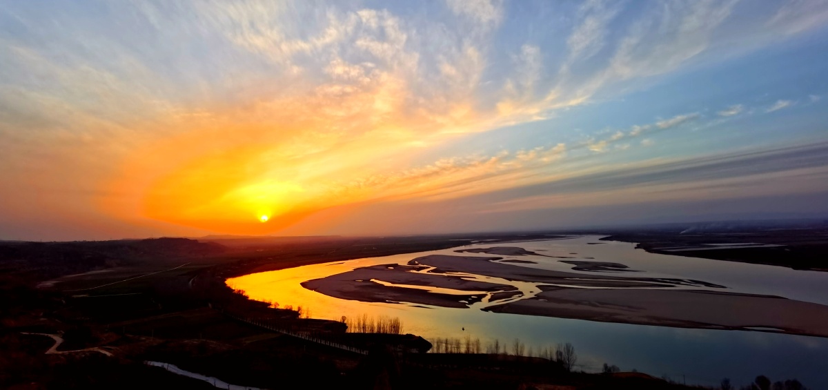 黄河夕阳春日