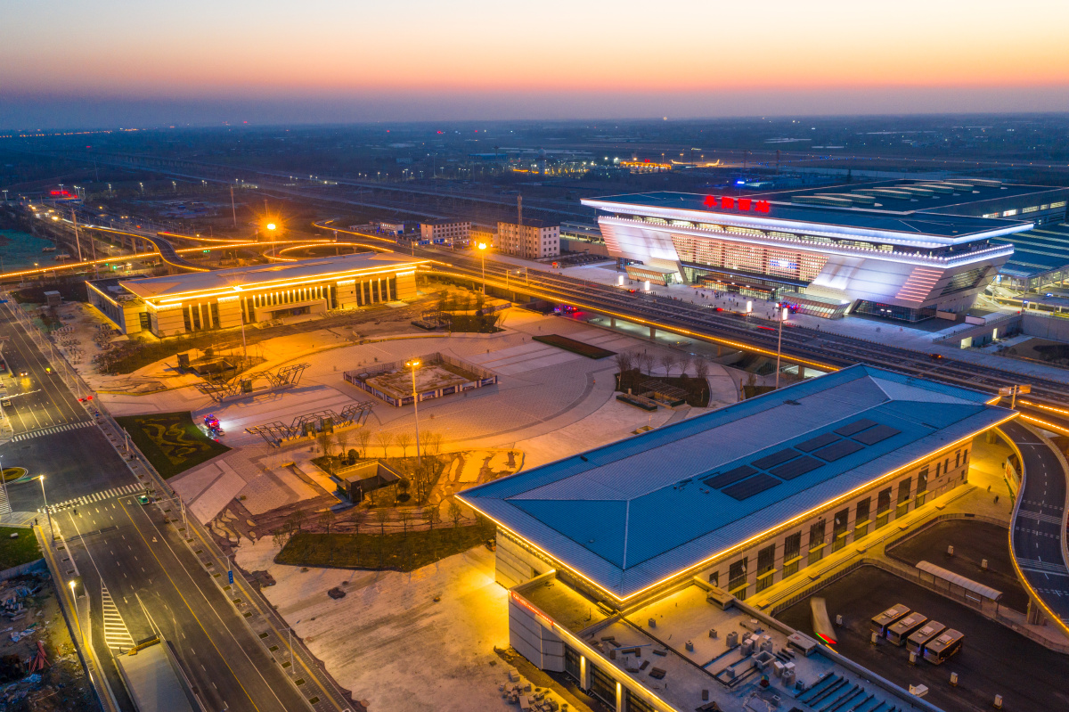 阜阳高铁西站最新夜景
