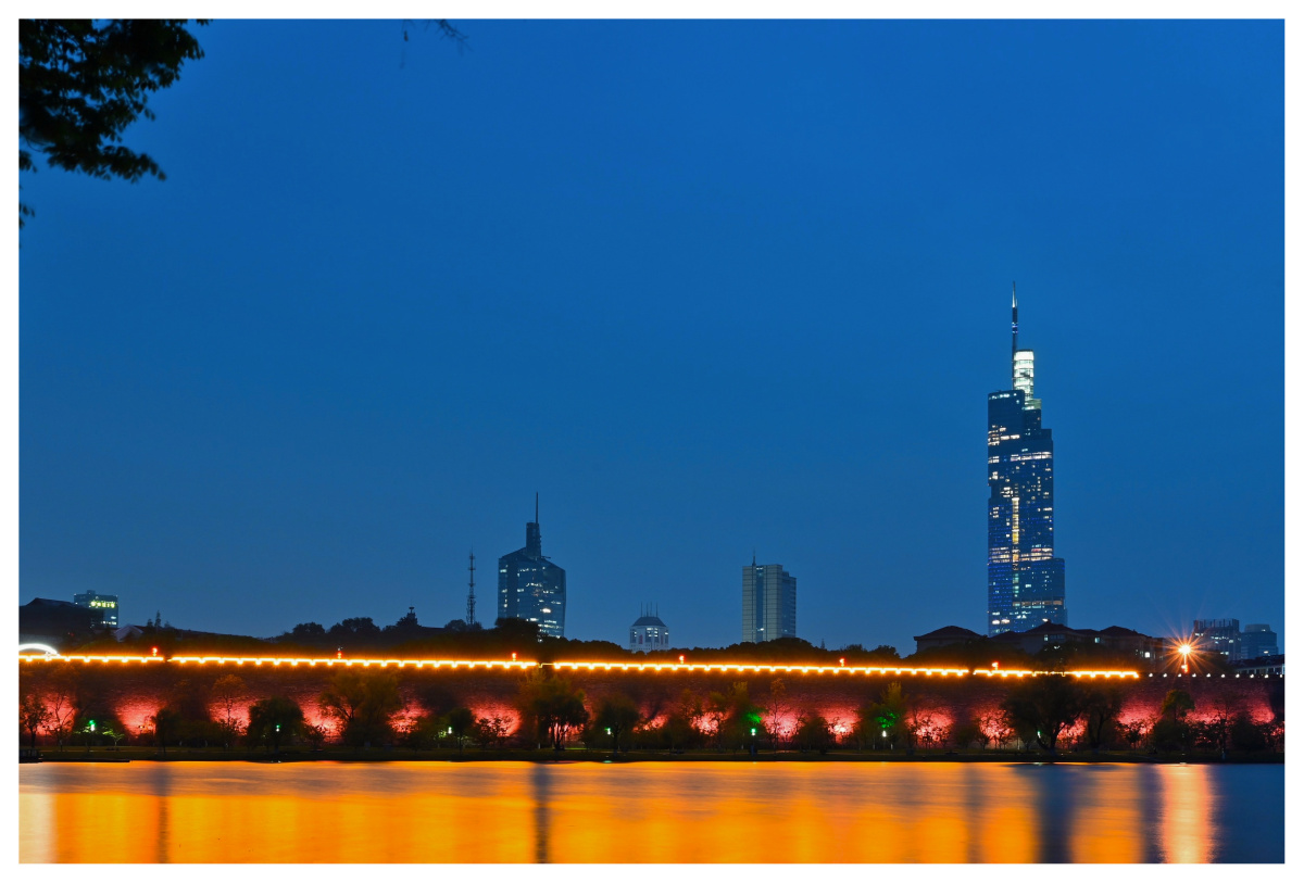 玄武湖夜景