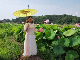 001