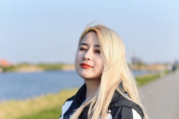 001