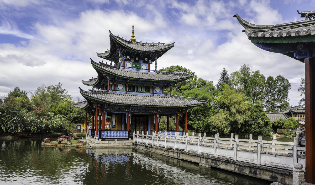 丽江黑龙潭得月楼