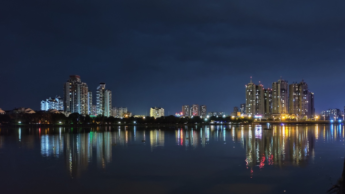 手机夜景……德阳市北公园