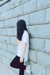 001