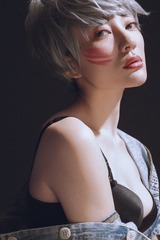 001