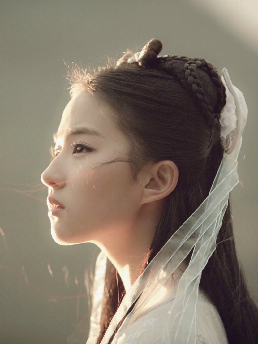 神仙姐姐侧颜美爆了