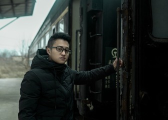 284326