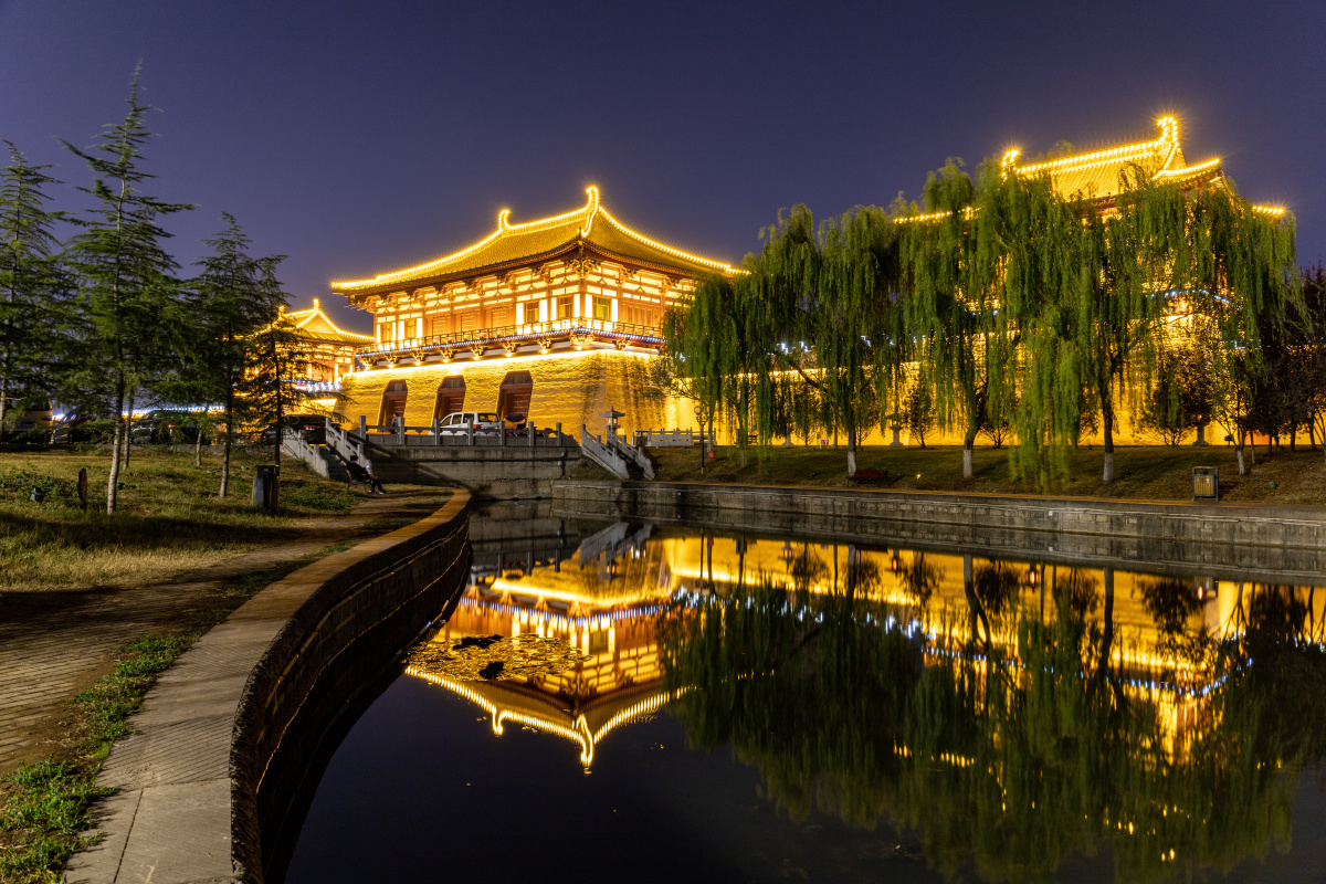 神都洛阳千年定鼎门