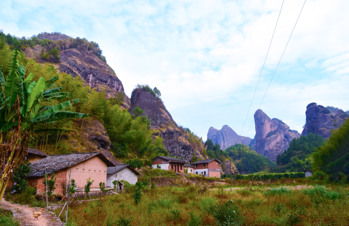 江西上饶:铜拔山景色美如画