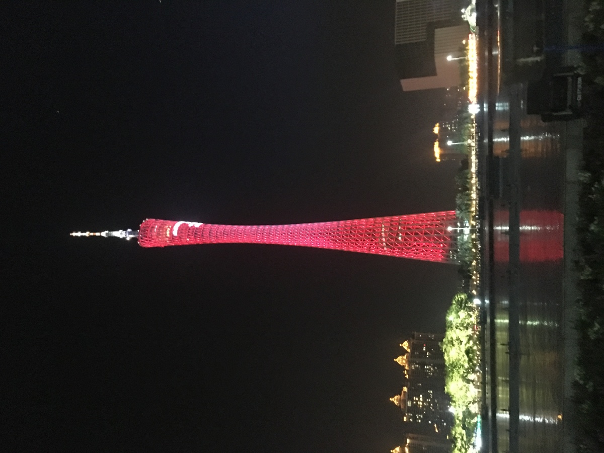 唯美广州夜景——地标广州塔小蛮腰