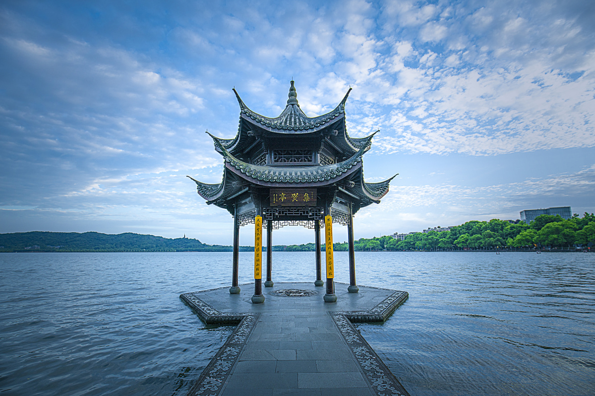 随拍西湖集贤亭