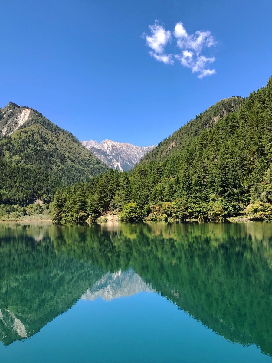 九寨沟镜海介绍图片