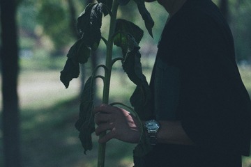 001
