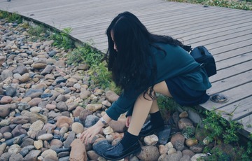 001