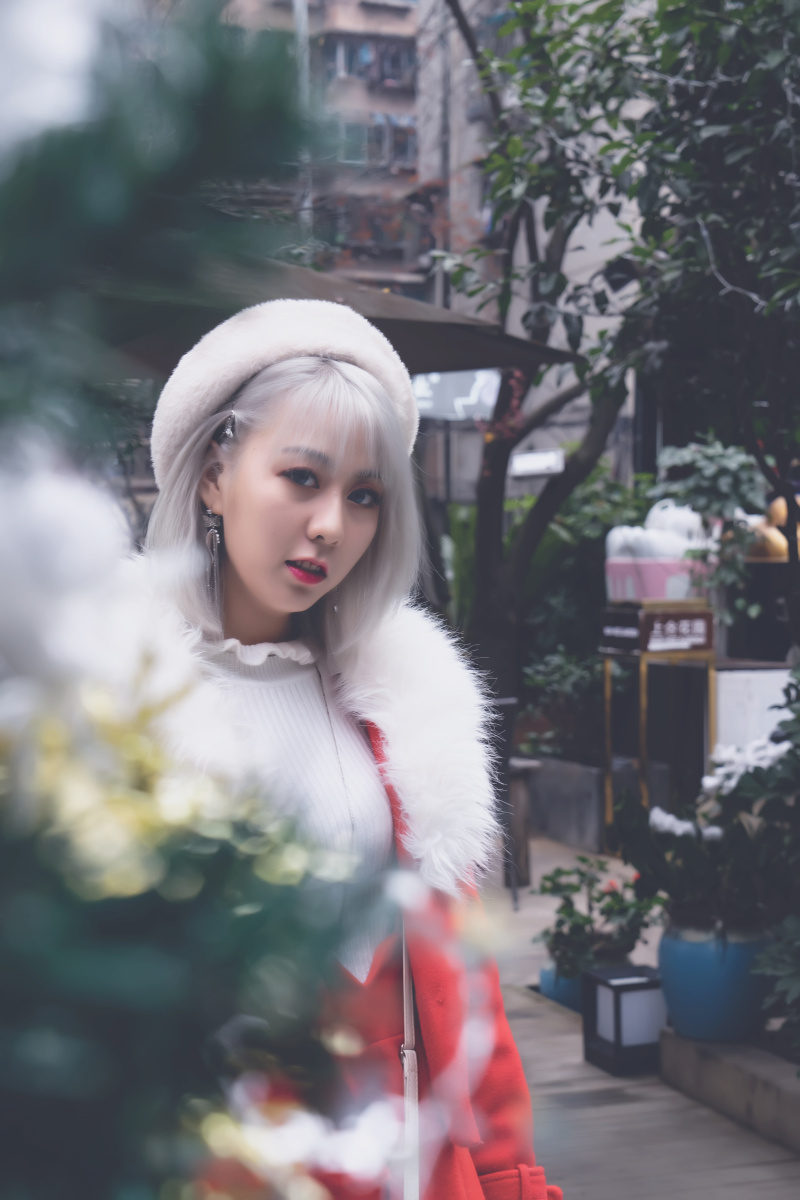 模特:婉妹摄影:我拍摄地点:瑞金北路上合咖啡馆