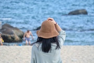 001