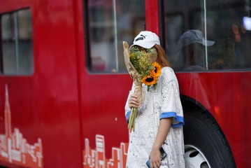 684453