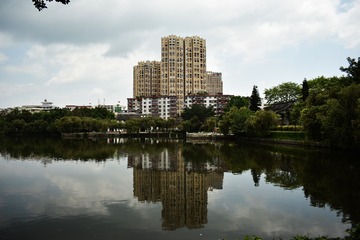 987484