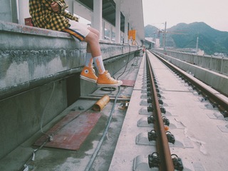 001
