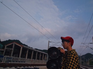 001