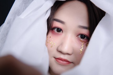 001