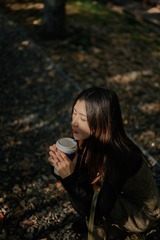 711619