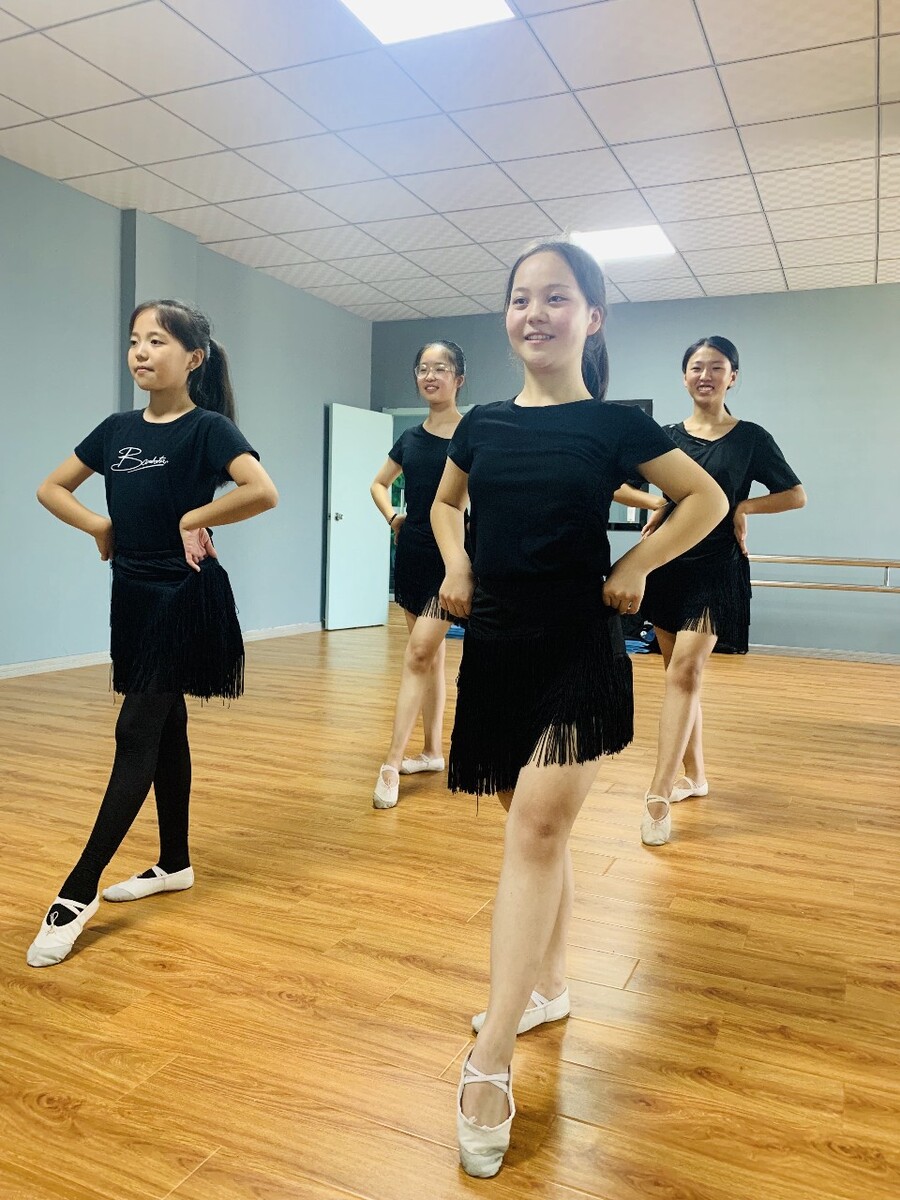2017上海舞蹈大赛通知,我国舞蹈队迎来16届全国比赛