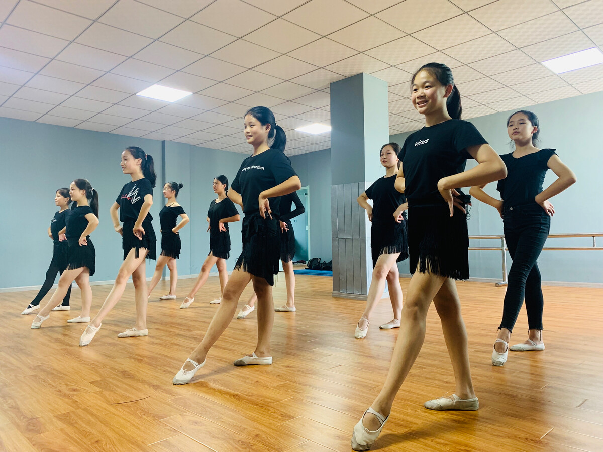 简单易学动感舞蹈教学,韩国少女时代舞蹈简单易学网上教学