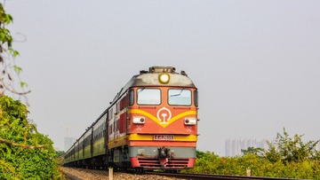 104644