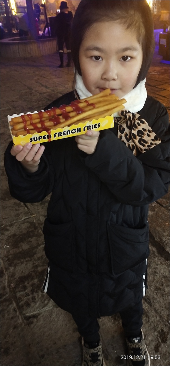 吃卫龙辣条上火不